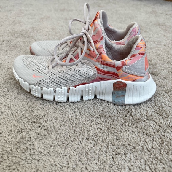 Nike Free Metcon 4 Desert Sand Crimson Bliss Women’s Size 9 - Picture 5 of 8